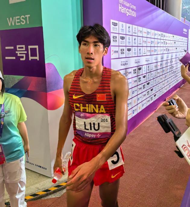 印尼选手在田径比赛中取得突破性胜利